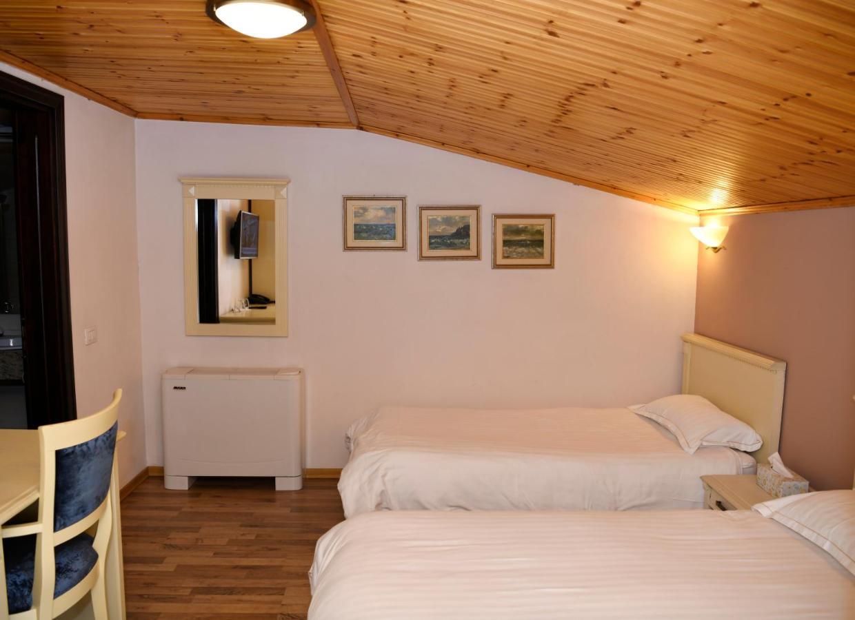 Hotel Restaurant Dreri Τίρανα Εξωτερικό φωτογραφία