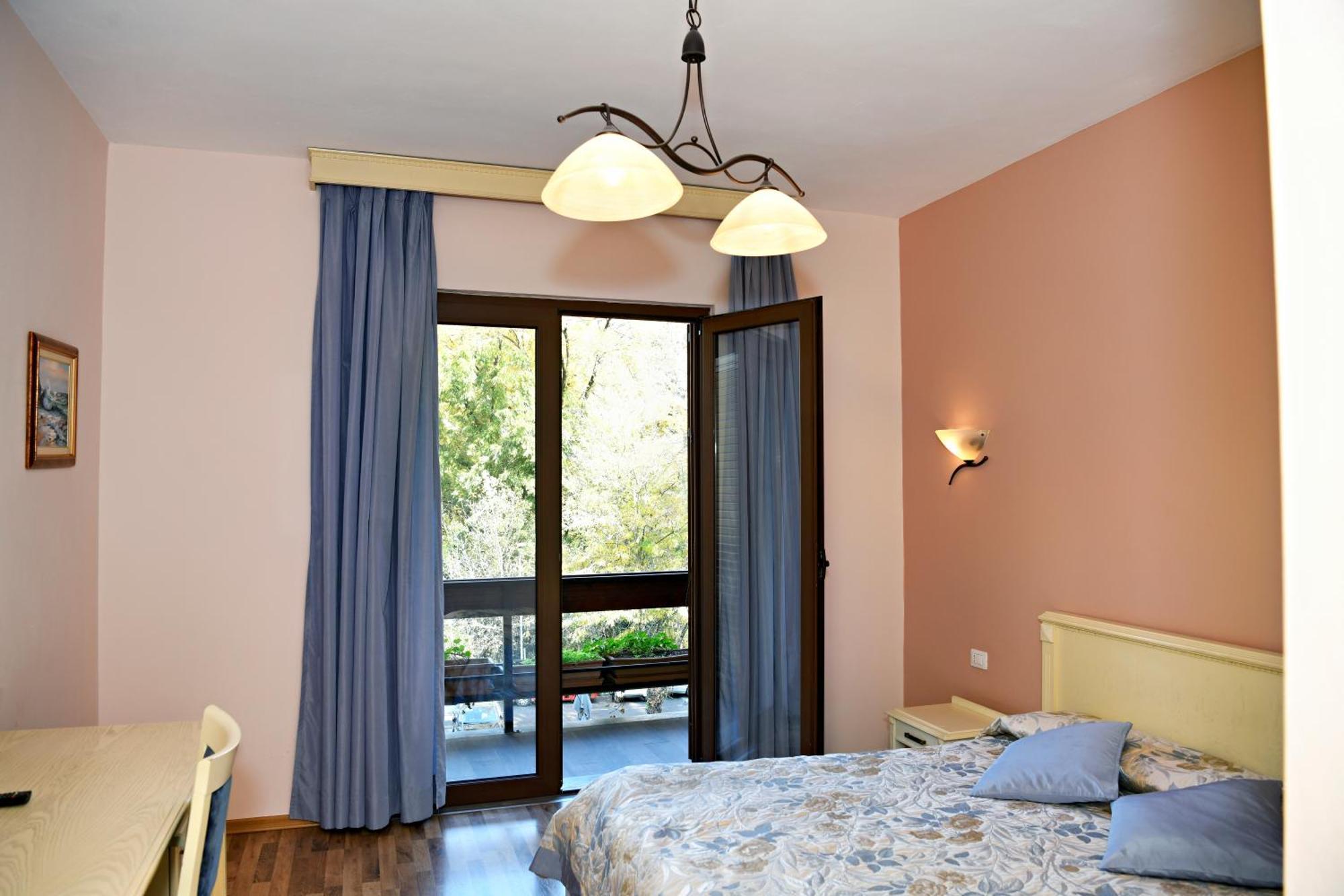 Hotel Restaurant Dreri Τίρανα Εξωτερικό φωτογραφία